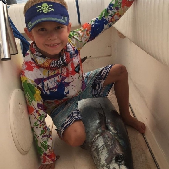 Kids UV Protection SPF 40 Swim Shirt Rashguard‎ Long sleeve loose fit NWT Sz XL - Picture 2 of 6